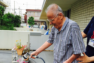 写真：活動や参加のご支援を